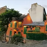 charmant petit appartement 2 pièces au coeur de Montmartre